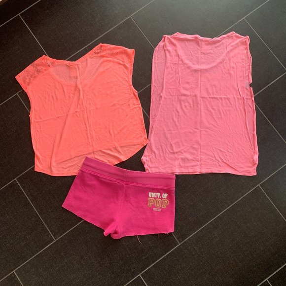 Bundle–11 Pieces of VS PINK Gear! - Picture 3 of 15